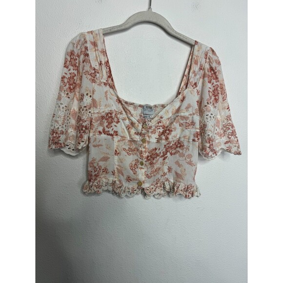 SAYLOR Size XS Janiya Floral Eyelet Crop Top V-Neck Ruffle Smocked Button Front - Picture 5 of 15